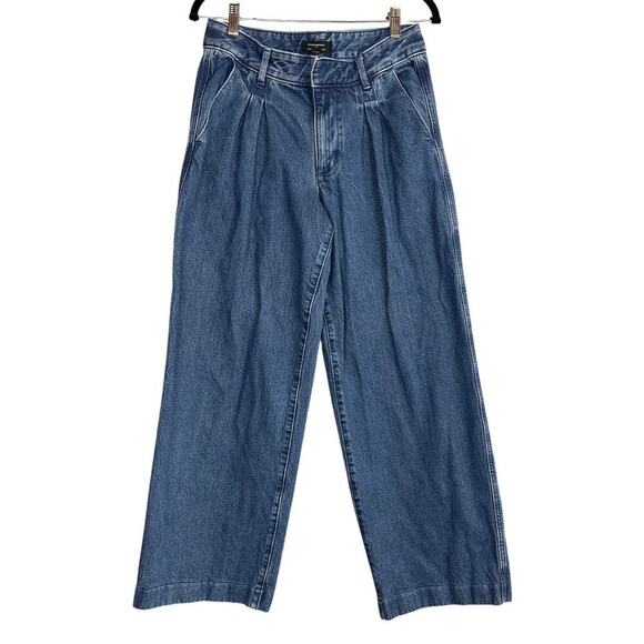 Banana Republic Pleated Front Wide Leg Jean Size 6/28 - Picture 1 of 11